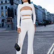 Karine photo 2 in Dubai: 30 years old, latina, slim, black hair, 167 cm, 55 kg, C bust