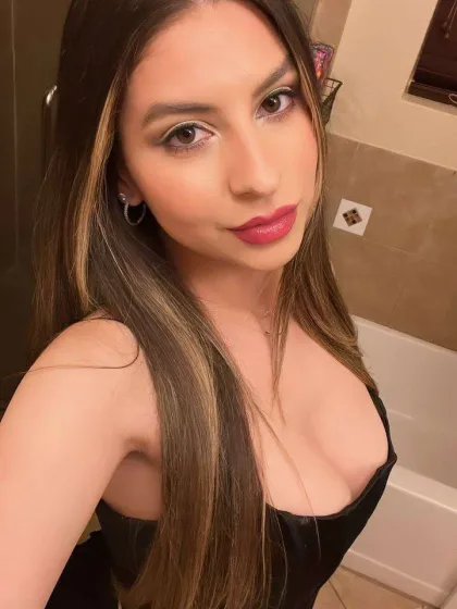 Otha photo 1 in Abu Dhabi: 23 years old, european, slim, other, 162 cm, 57 kg, B bust