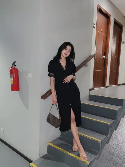 Nedra photo 5 in Sharjah: 26 years old, slim, black hair, 170 cm, 50 kg, C bust