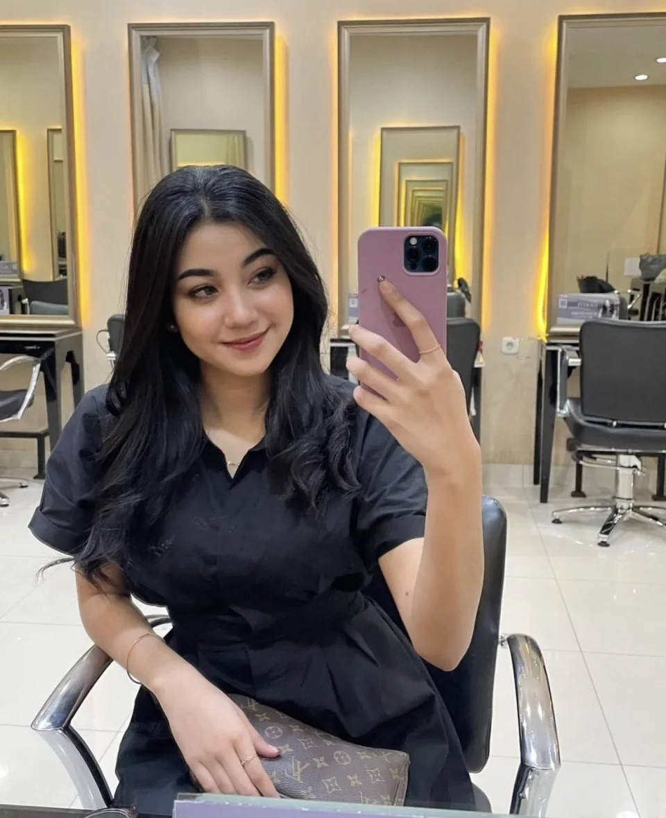 Nedra photo 6 in Sharjah: 26 years old, slim, black hair, 170 cm, 50 kg, C bust