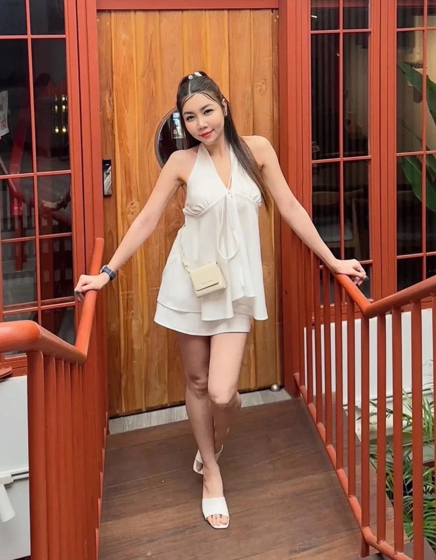 Aylin photo 1 in Dubai: 20 years old, asian, regular, black hair, 160 cm, 50 kg, C bust