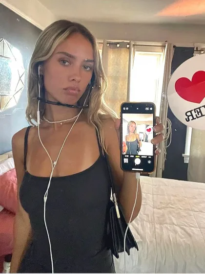 Irma photo 5 in Dubai: 22 years old, european, slim, blonde hair, 169 cm, 53 kg, B bust