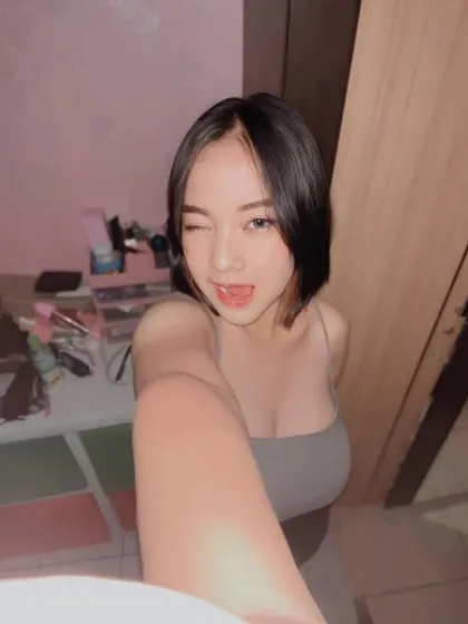 Earnestine photo 3 in Dubai: 23 years old, asian, slim, black hair, 160 cm, 50 kg, C bust