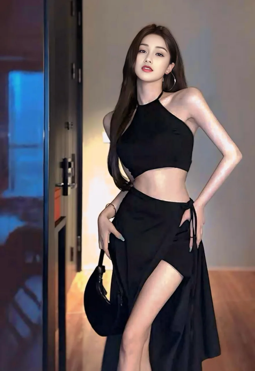 Savanah photo 7 in Sharjah: 28 years old, asian, slim, brown hair, 170 cm, 53 kg, A bust