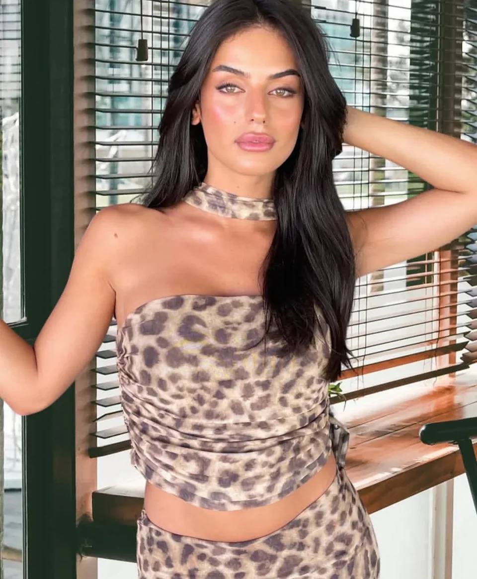 Antoinette photo 1 in Ajman: 22 years old, european, slim, black hair, 170 cm, 55 kg, B bust