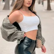 River photo 6 in Ajman: 21 years old, european, slim, brown hair, 168 cm, 53 kg, B bust