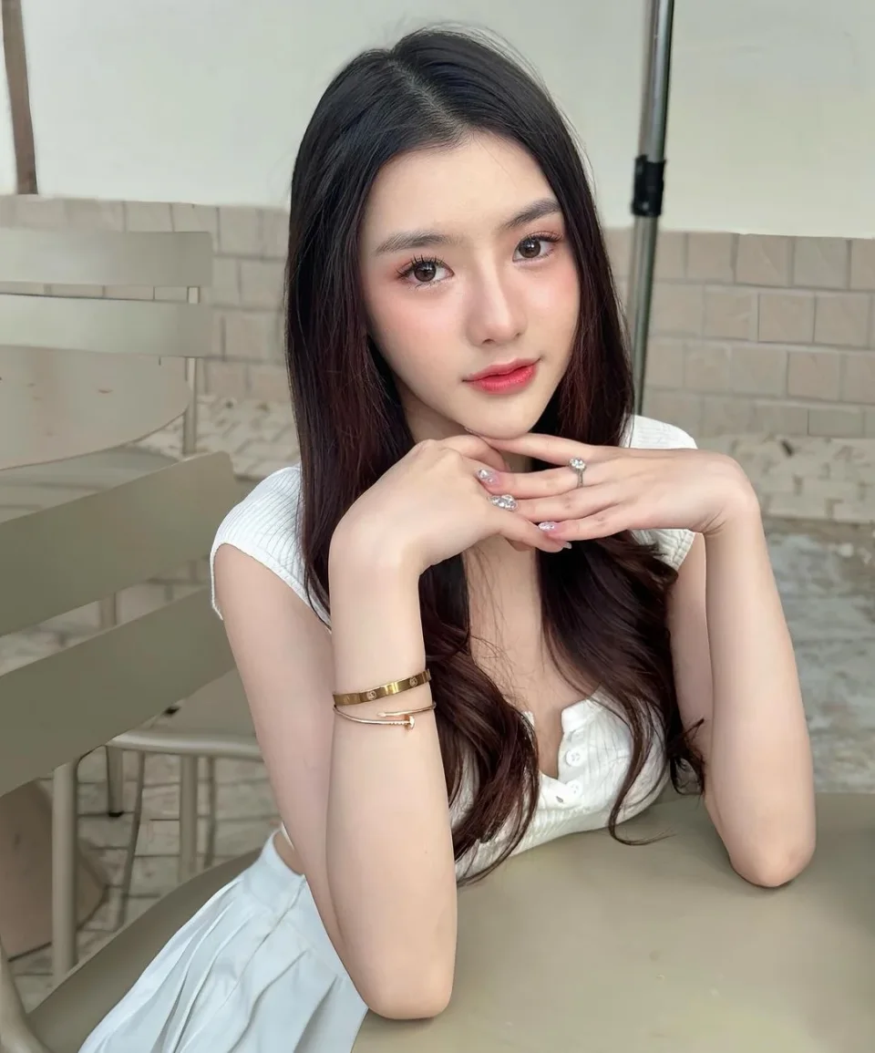 Josie photo 1 in Ajman: 24 years old, asian, slim, black hair, 150 cm, 50 kg, D bust
