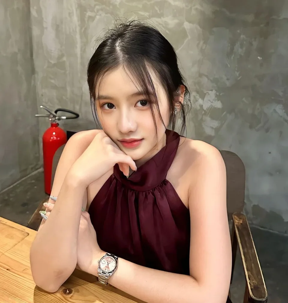 Josie photo 9 in Ajman: 24 years old, asian, slim, black hair, 150 cm, 50 kg, D bust