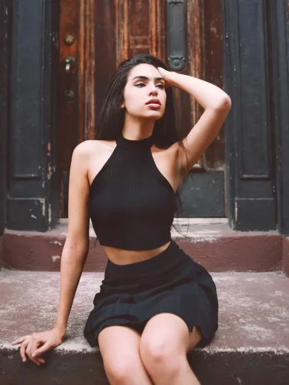 Keira photo 1 in Dubai: 23 years old, slim, black hair, 170 cm, 55 kg, B bust