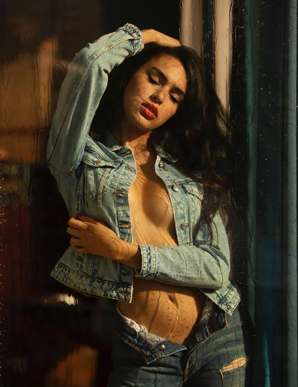 Keira photo 6 in Dubai: 23 years old, slim, black hair, 170 cm, 55 kg, B bust