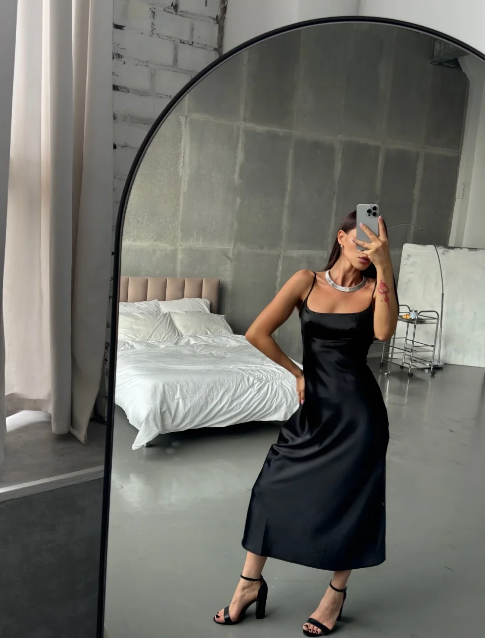Kristy photo 4 in Sharjah: 27 years old, arab, slim, black hair, 167 cm, 54 kg, B bust
