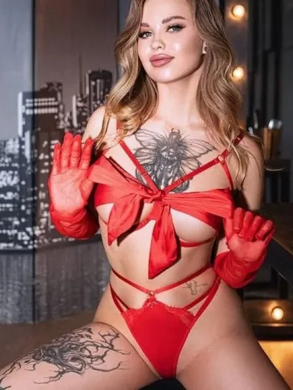 Nedra photo 3 in Hong Kong: 21 years old, regular, blonde hair, 165 cm, 50 kg, B bust