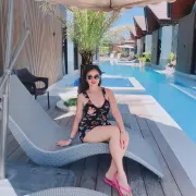 Amina photo 5 in Salalah: 23 years old, asian, slim, black hair, 165 cm, 45 kg, C bust