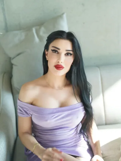Lalita photo 3 in Songkhla: 26 years old, arab, slim, black hair, 168 cm, 51 kg, C bust