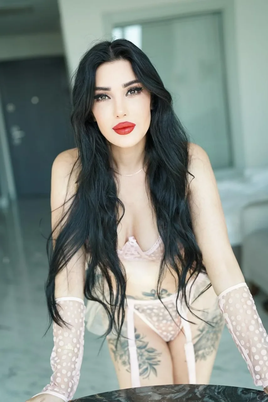 Lalita photo 7 in Songkhla: 26 years old, arab, slim, black hair, 168 cm, 51 kg, C bust