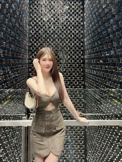 Siriporn photo 6 in Chiang Mai: 32 years old, european, slim, blonde hair, 170 cm, 50 kg, C bust