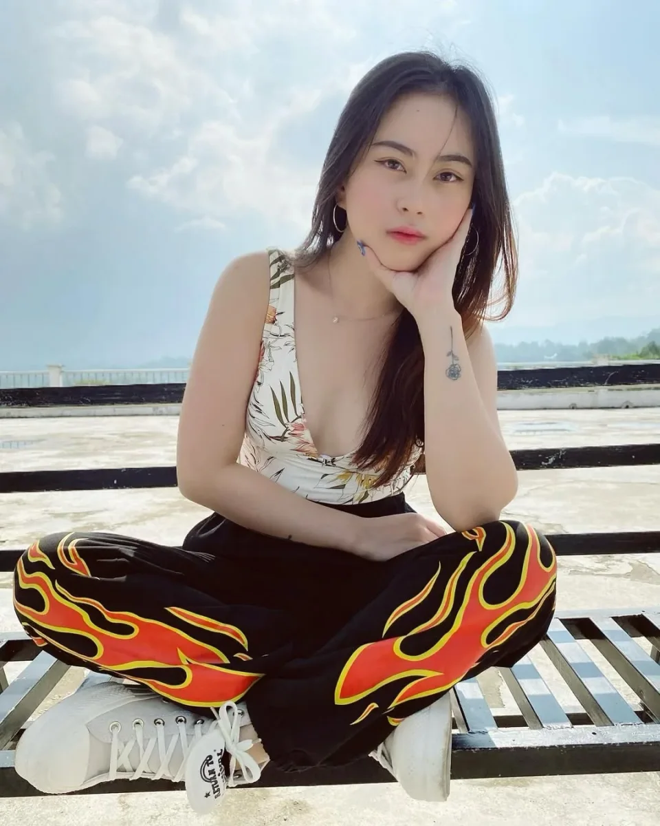 Aimee photo 5 in Thanyaburi: 24 years old, asian, slim, black hair, 164 cm, 49 kg, B bust