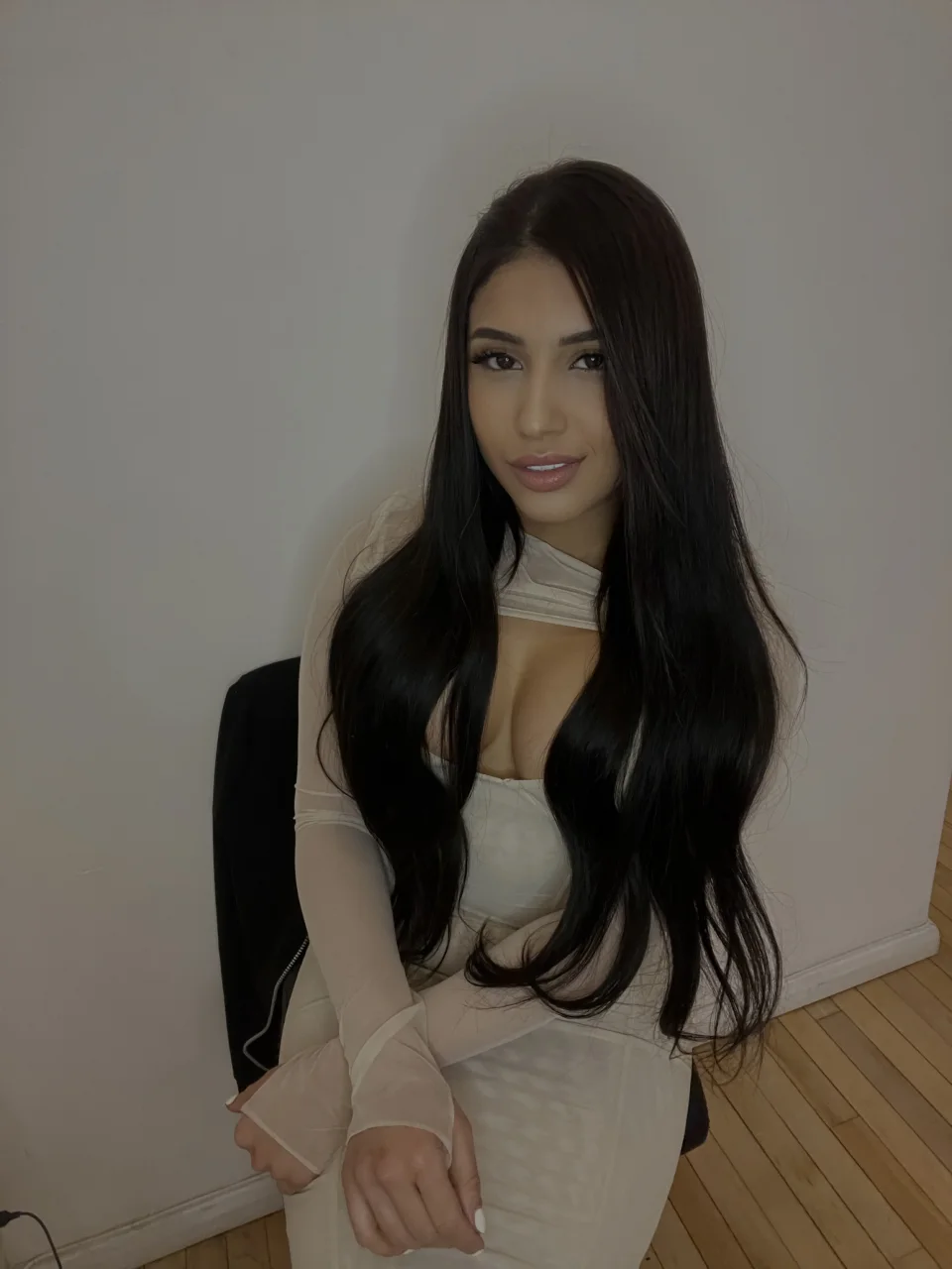 Alba photo 2 in Udon Thani: 27 years old, latina, slim, black hair, 160 cm, 59 kg, B bust