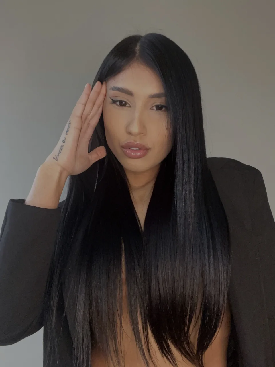 Alba photo 7 in Udon Thani: 27 years old, latina, slim, black hair, 160 cm, 59 kg, B bust