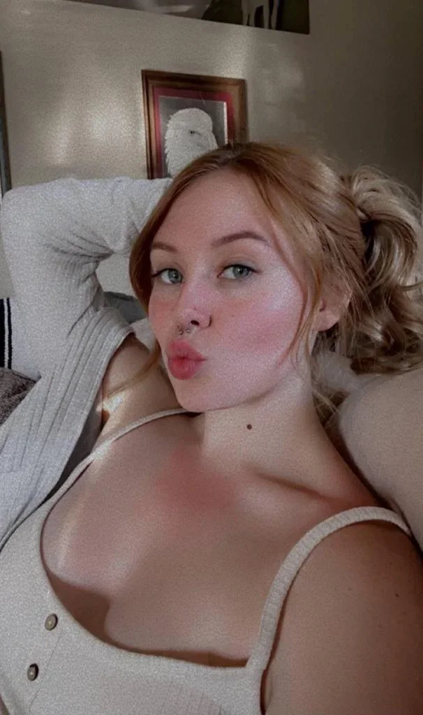 Alexia photo 2 in Chiang Rai: 29 years old, european, regular, blonde hair, 155 cm, 54 kg, B bust