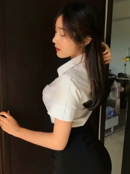 Amber photo 2 in Ed-Daid: 26 years old, asian, slim, other, 164 cm, 51 kg, C bust