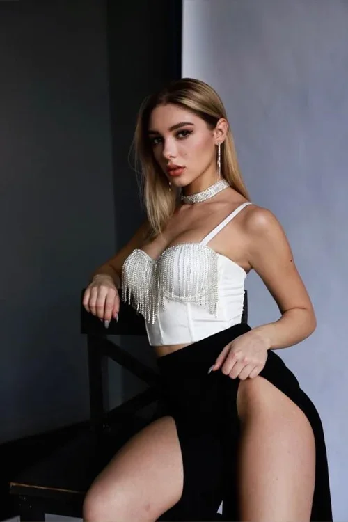 Georgiana photo 1 in Hong Kong: 25 years old, slim, blonde hair, 161 cm, 55 kg, B bust