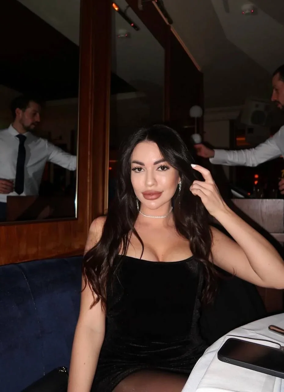 Annabel photo 1 in Barka: 23 years old, european, slim, black hair, 168 cm, 54 kg, B bust