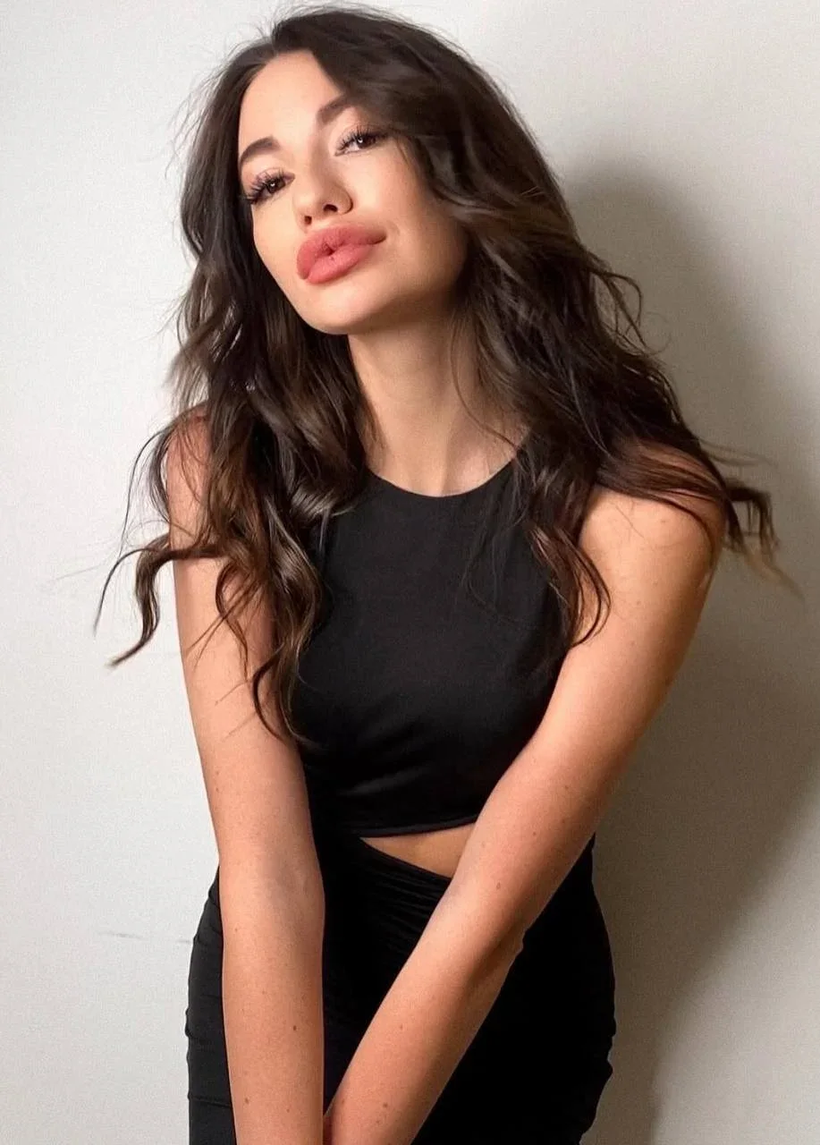Annabel photo 4 in Barka: 23 years old, european, slim, black hair, 168 cm, 54 kg, B bust