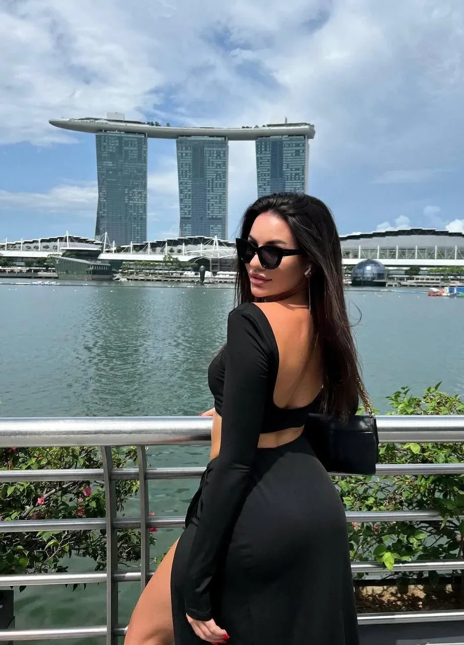 Annabel photo 6 in Barka: 23 years old, european, slim, black hair, 168 cm, 54 kg, B bust