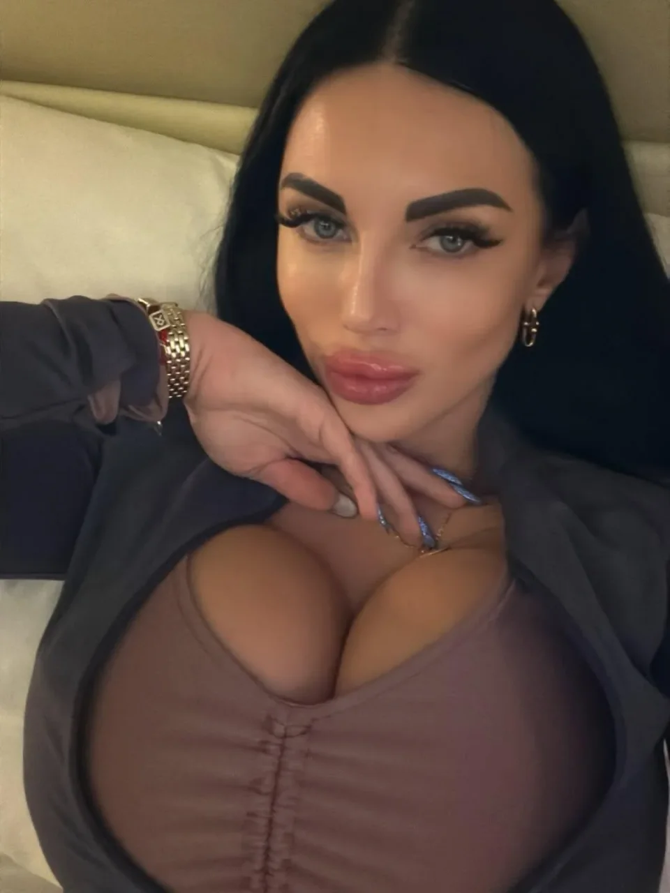 Cassandra photo 2 in Al Wakra: 30 years old, slim, brown hair, 173 cm, 53 kg, B bust