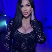 Cassandra photo 4 in Al Wakra: 30 years old, slim, brown hair, 173 cm, 53 kg, B bust