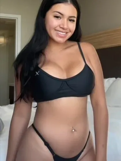 Charis photo 1 in As Suwayq: 23 years old, curvy, black hair, 120 cm, 70 kg, B bust