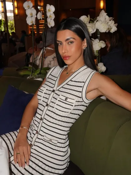 Clementine photo 4 in Jaalan Bani Bu Ali: 21 years old, arab, slim, black hair, 170 cm, 54 kg, B bust