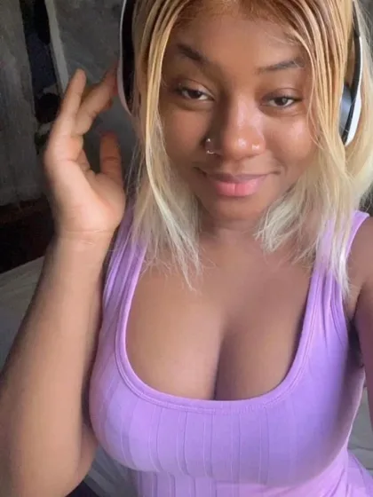Diane photo 3 in Greater Muscat: 21 years old, regular, blonde hair, 173 cm, 63 kg, C bust