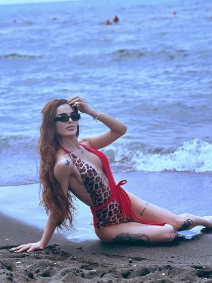 Drew photo 3 in Hayati: 25 years old, european, slim, brown hair, 169 cm, 54 kg, B bust