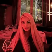 Edith photo 2 in Al Rayyan: 24 years old, slim, blonde hair, 165 cm, 55 kg, D bust