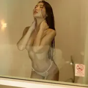 Elisa photo 1 in Bawshar: 23 years old, asian, slim, black hair, 165 cm, 50 kg, C bust