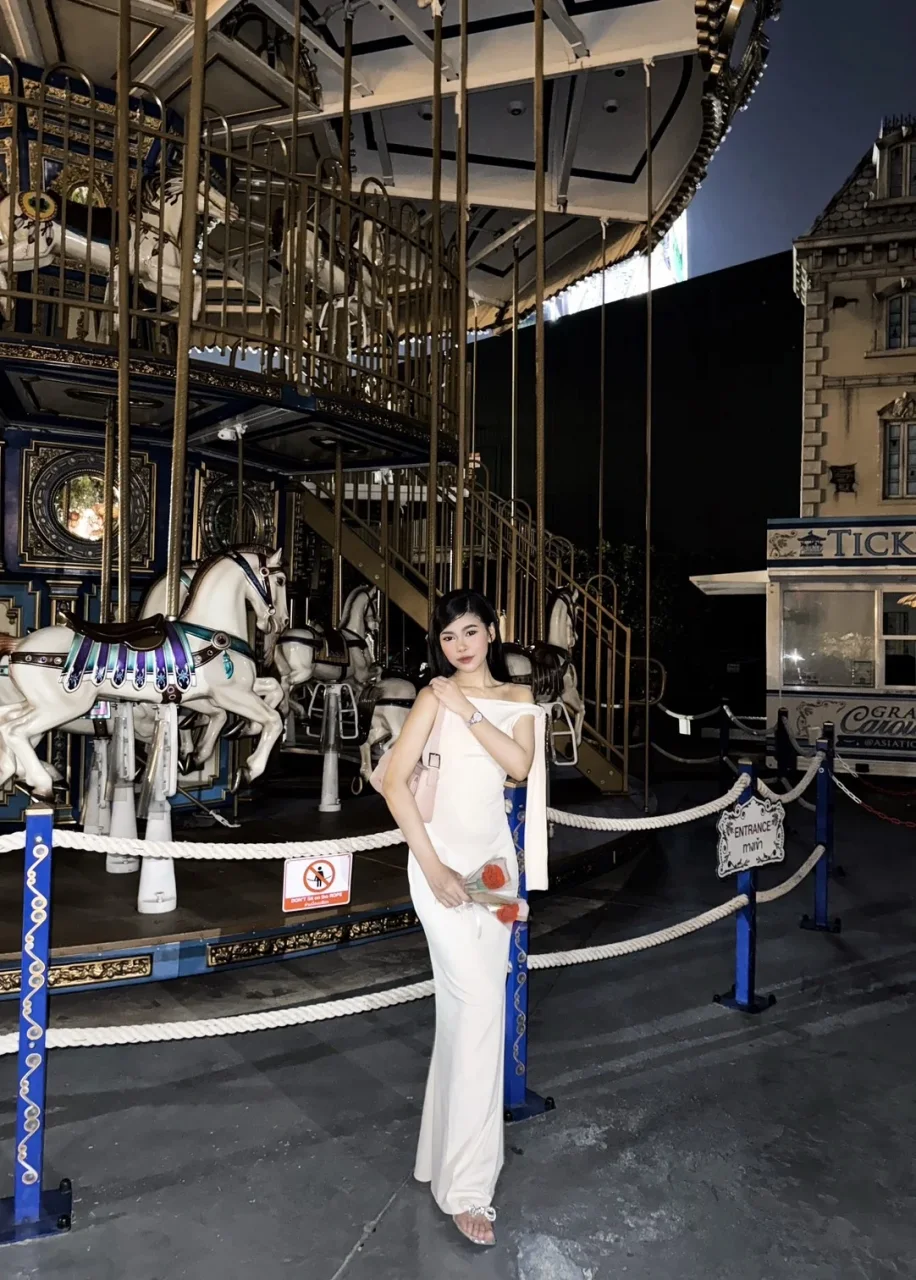 Ella photo 5 in Barka: 22 years old, asian, slim, black hair, 158 cm, 48 kg, B bust