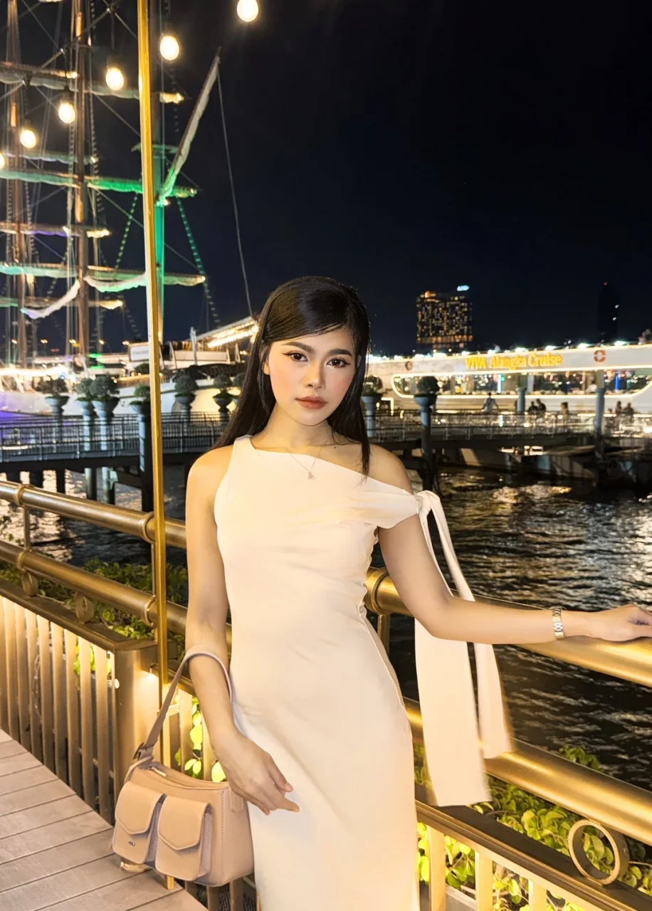 Ella photo 6 in Barka: 22 years old, asian, slim, black hair, 158 cm, 48 kg, B bust