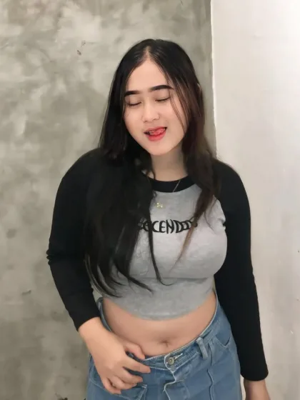 Elna photo 1 in Dubai: 22 years old, asian, slim, black hair, 162 cm, 54 kg, C bust