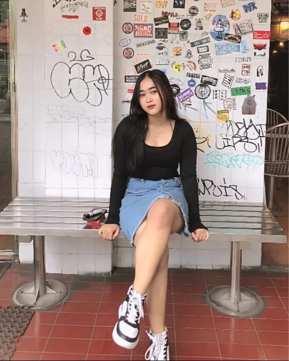 Elna photo 6 in Dubai: 22 years old, asian, slim, black hair, 162 cm, 54 kg, C bust
