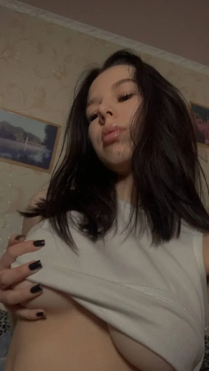 Erin photo 1 in Ubon Ratchathani: 24 years old, slim, black hair, 160 cm, 55 kg, B bust