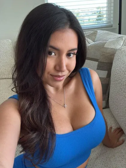 Genevieve photo 1 in Dibba Fujairah: 27 years old, european, regular, black hair, 171 cm, 60 kg, A bust