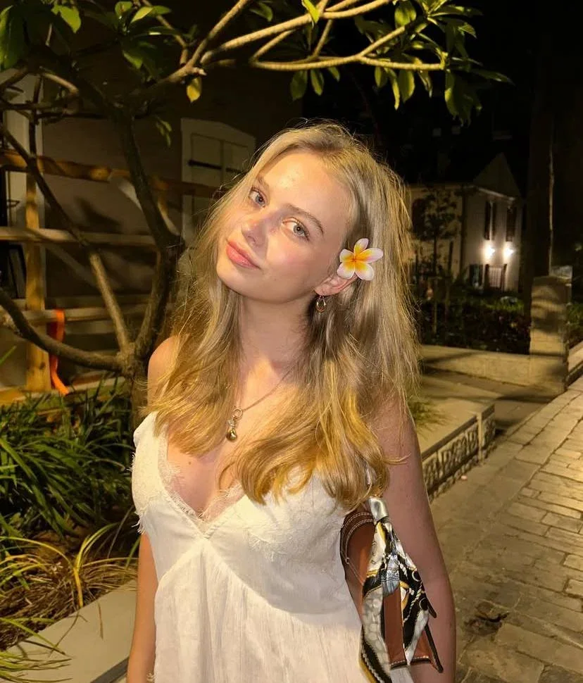 Ina photo 8 in Ar Rustaq: 28 years old, arab, slim, blonde hair, 165 cm, 50 kg, B bust