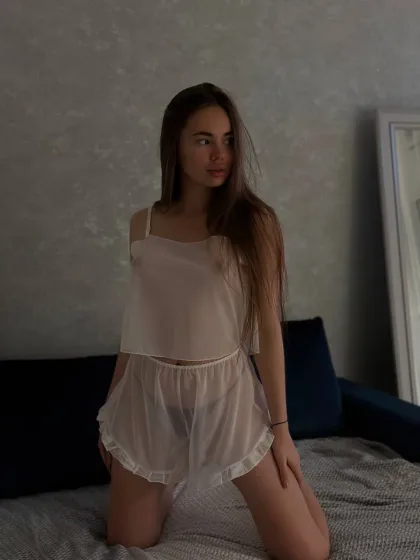 Iris photo 2 in Lampang: 22 years old, slim, brown hair, 160 cm, 45 kg, B bust