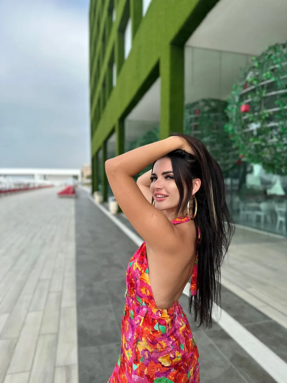 Kalina photo 1 in Oasis Liwa: 27 years old, european, slim, black hair, 166 cm, 62 kg, A bust