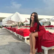 Kalina photo 2 in Oasis Liwa: 27 years old, european, slim, black hair, 166 cm, 62 kg, A bust