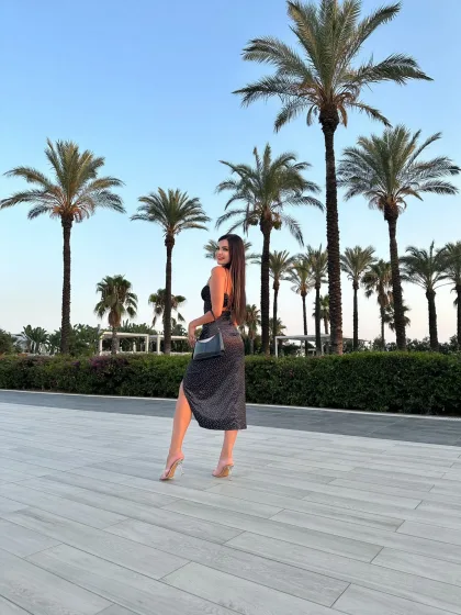 Kalina photo 3 in Oasis Liwa: 27 years old, european, slim, black hair, 166 cm, 62 kg, A bust