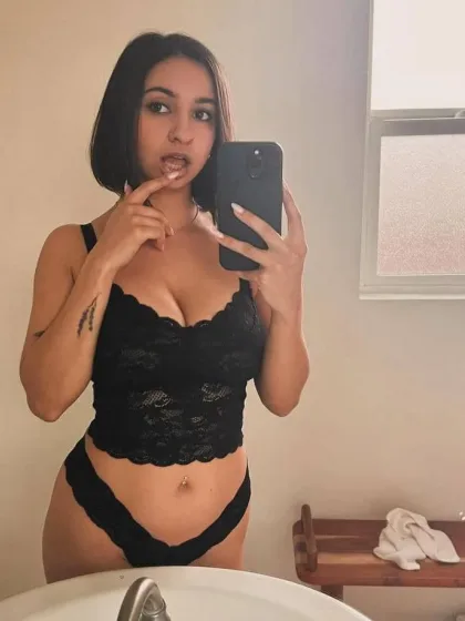 Khadija photo 1 in Al Wakra: 25 years old, regular, blonde hair, 168 cm, 60 kg, C bust
