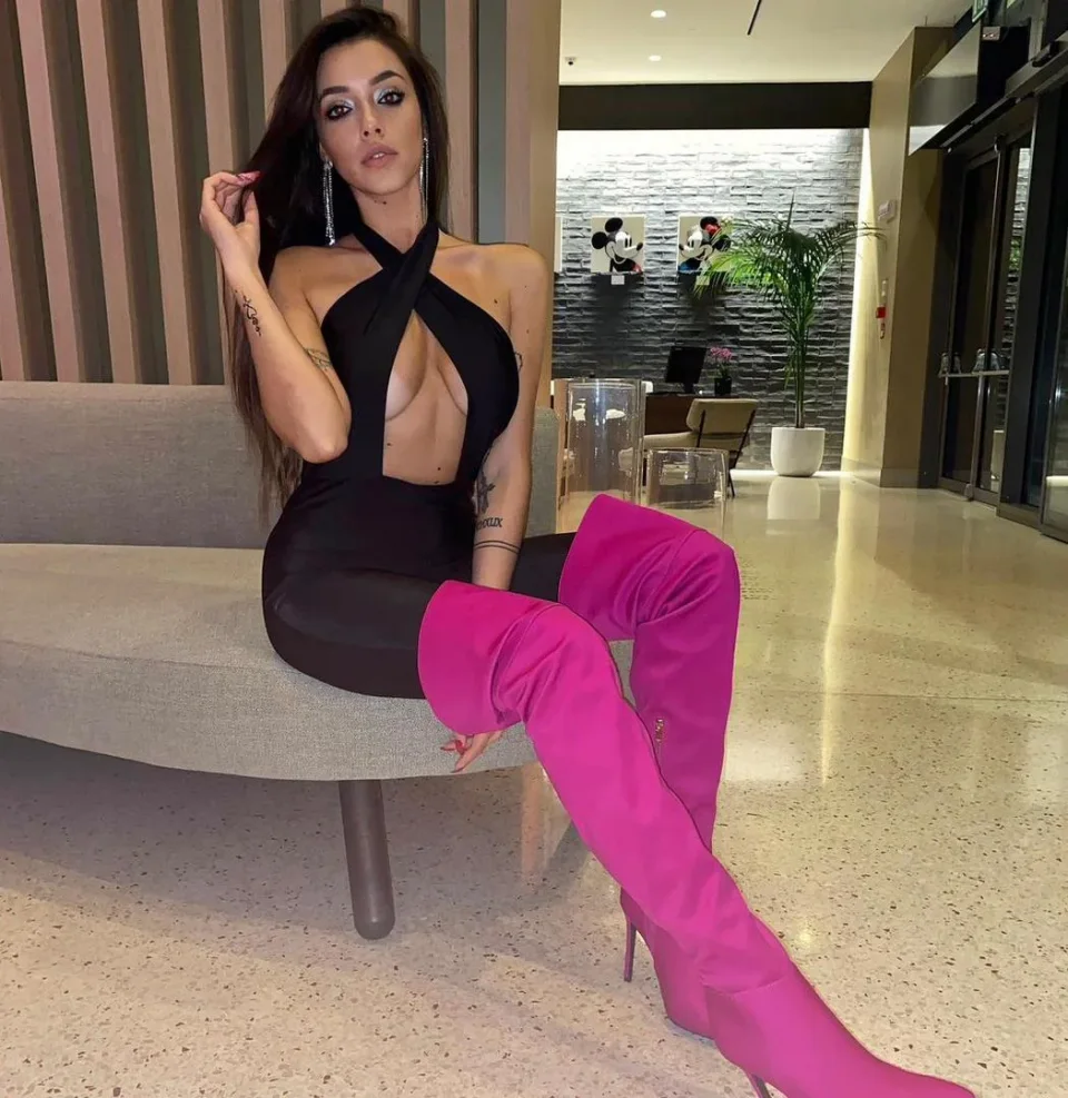 Karen photo 7 in Salalah: 30 years old, regular, black hair, 171 cm, 60 kg, B bust